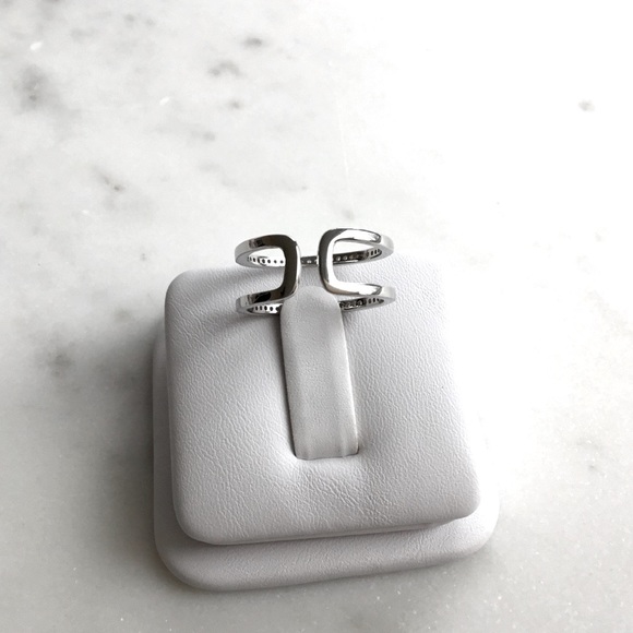 Sale $18! Sterling Silver. Double Band Cz Ring - Picture 16 of 16